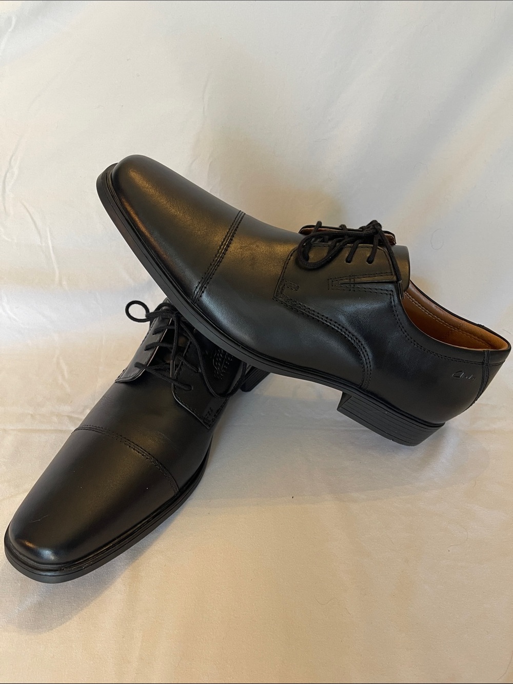 Clarks Black Leather Cap-Toe Derby Dress Shoes
